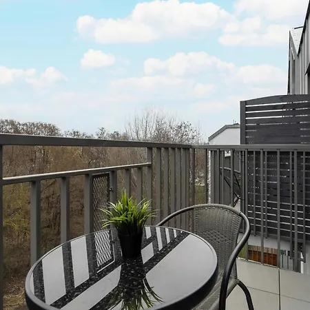 Apartament W Stylu Loft Antresola & Balkon By Renters Apartment Poznan